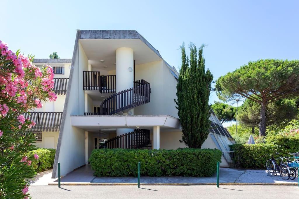 Chez Alexandra - Elegant Studio Avec Parking A Proximite Des Plages Ла-Гранд-Мот Экстерьер фото
