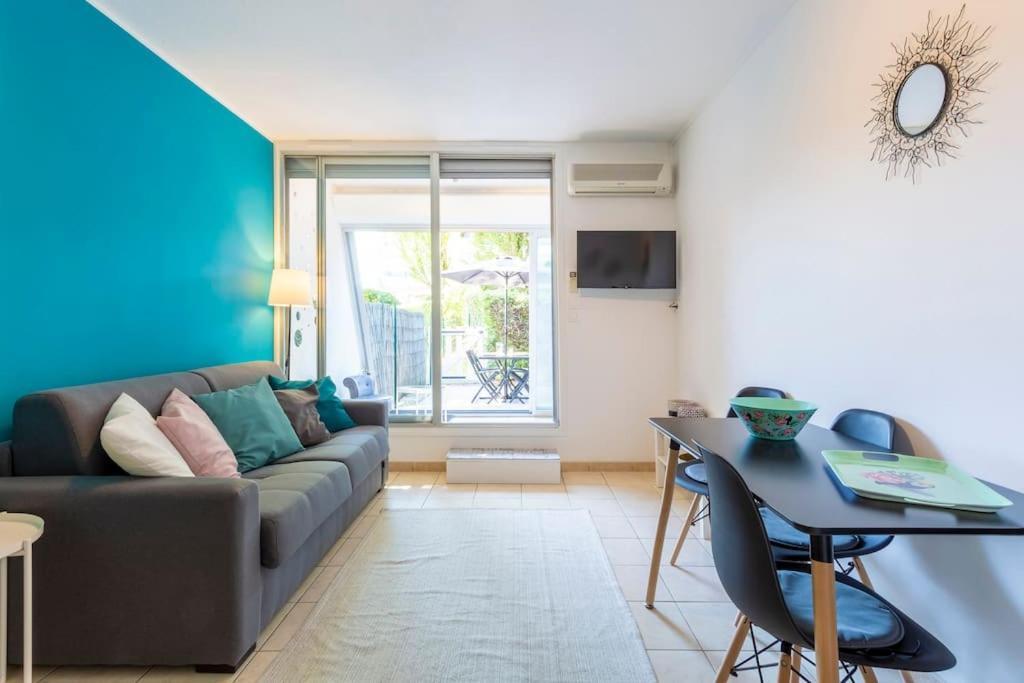 Chez Alexandra - Elegant Studio Avec Parking A Proximite Des Plages Ла-Гранд-Мот Экстерьер фото