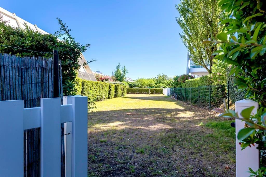 Chez Alexandra - Elegant Studio Avec Parking A Proximite Des Plages Ла-Гранд-Мот Экстерьер фото