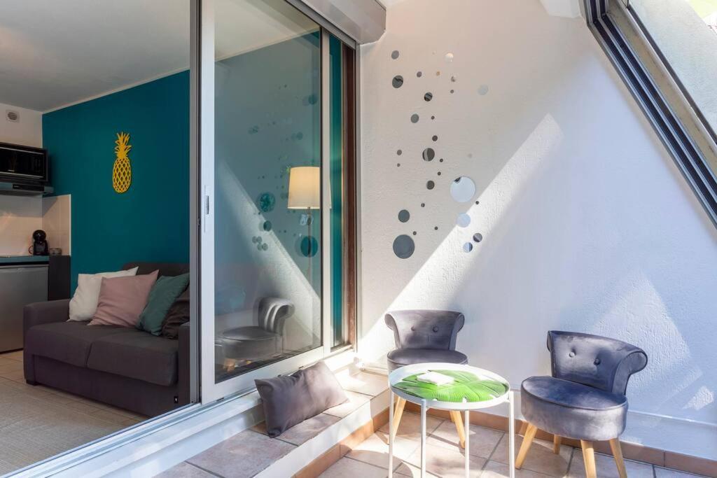 Chez Alexandra - Elegant Studio Avec Parking A Proximite Des Plages Ла-Гранд-Мот Экстерьер фото