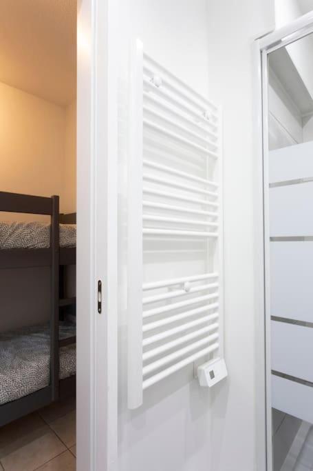 Chez Alexandra - Elegant Studio Avec Parking A Proximite Des Plages Ла-Гранд-Мот Экстерьер фото