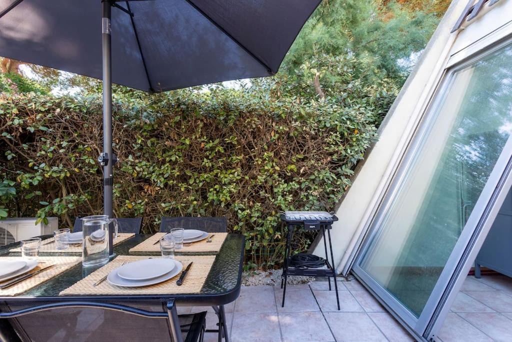 Chez Alexandra - Elegant Studio Avec Parking A Proximite Des Plages Ла-Гранд-Мот Экстерьер фото